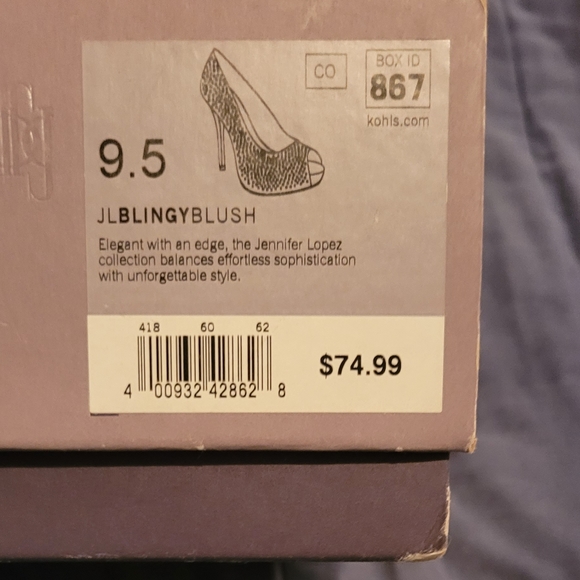 Jennifer Lopez Pumps beautiful - Picture 4 of 4